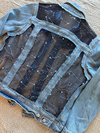 Constellation Light-Wash Denim Jacket [L]