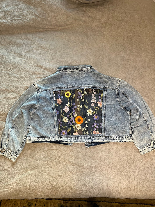 Acid Wash Cropped Denim Wildflowers Jacket [4X]