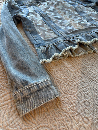 Blue Butterflies Light-Wash Denim Jacket [M]