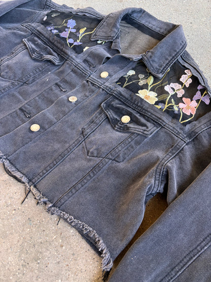 Cropped Black Denim Floral Jacket [XL]