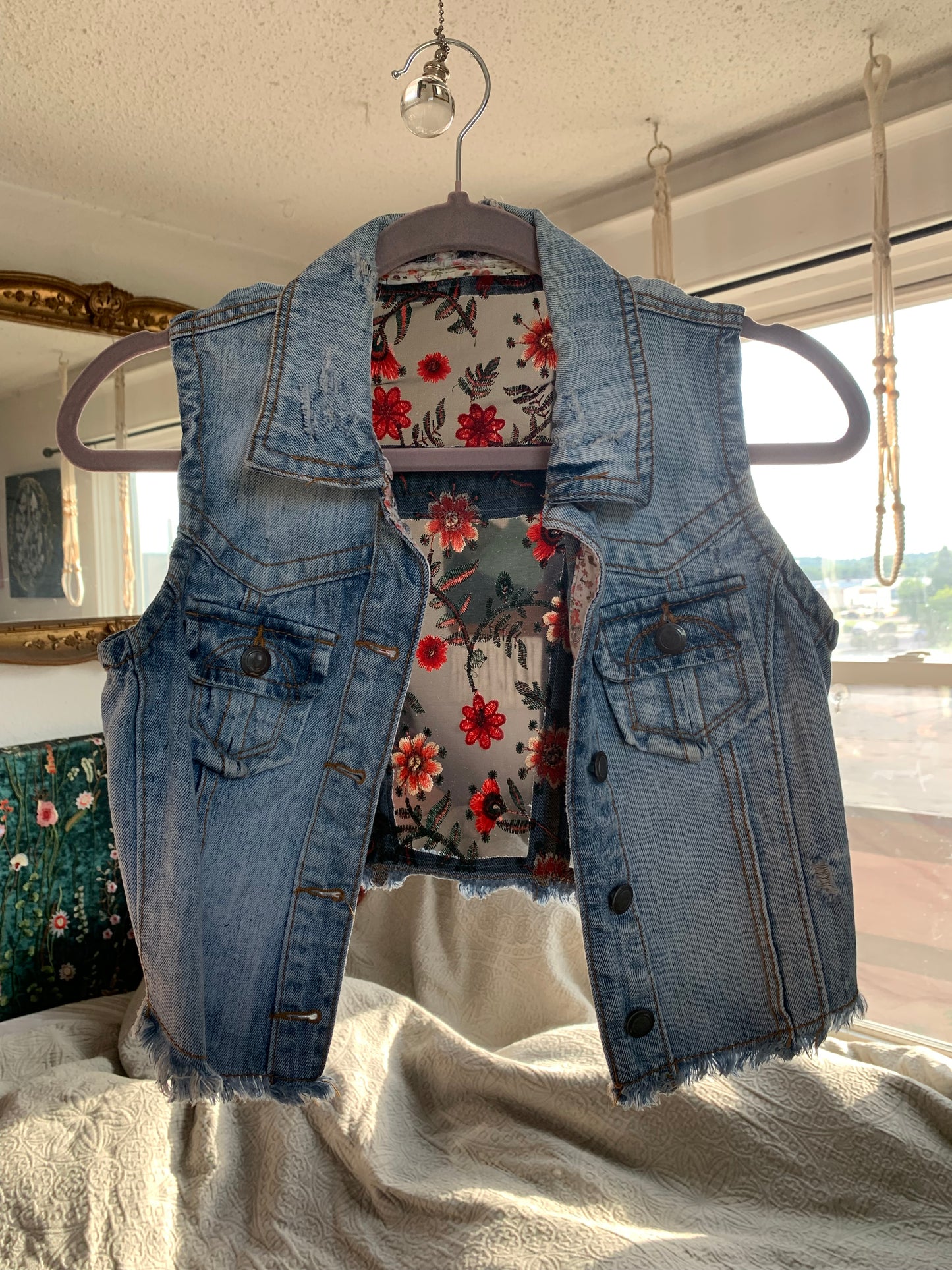Distressed Denim Wildflowers Vest [XS]