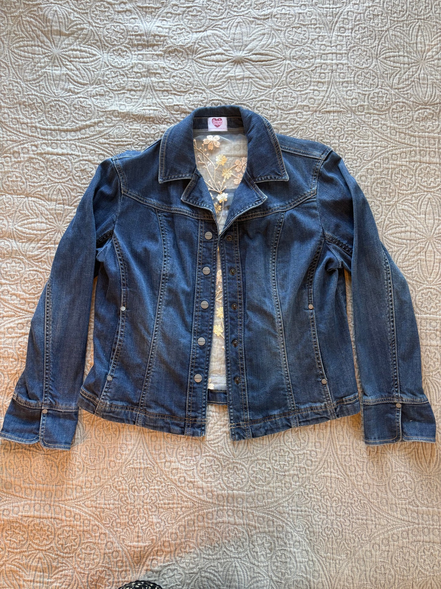 Tan Vines Dark-Wash Denim Jacket [L]