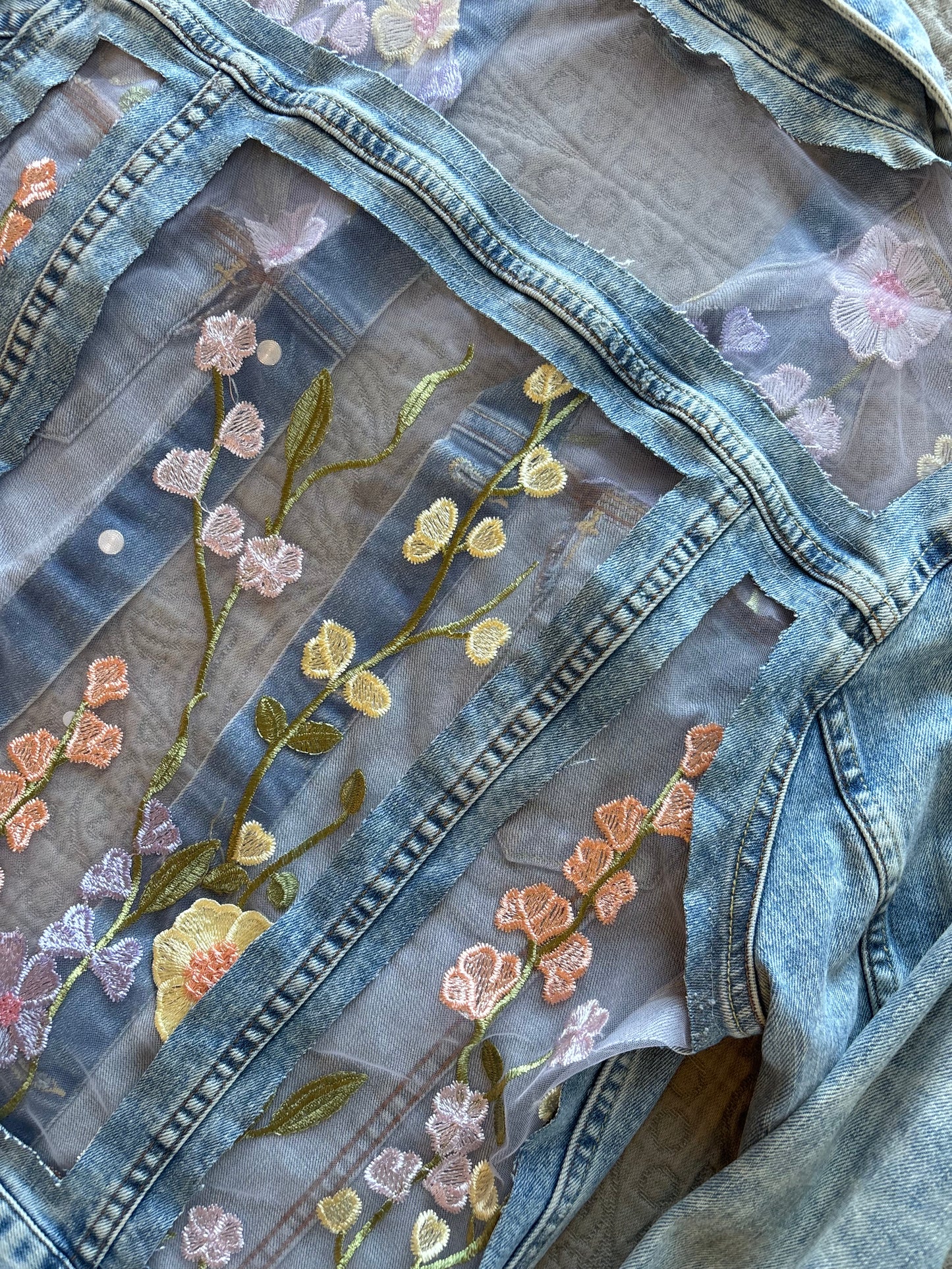 Purple Flowers Acid-Wash Denim Jacket [S]