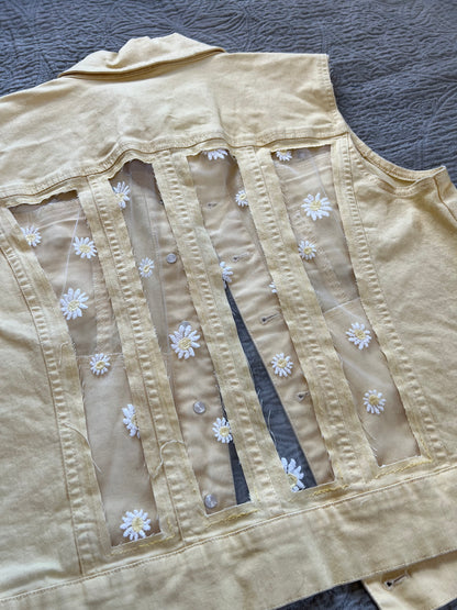 Yellow Denim Daisies Vest [M]