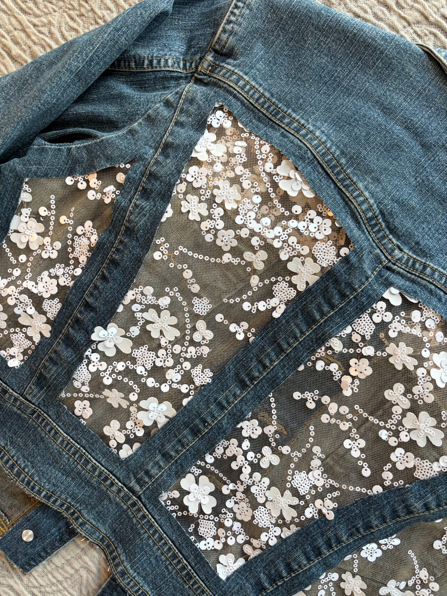 Cropped White Flowers Jacket [L]