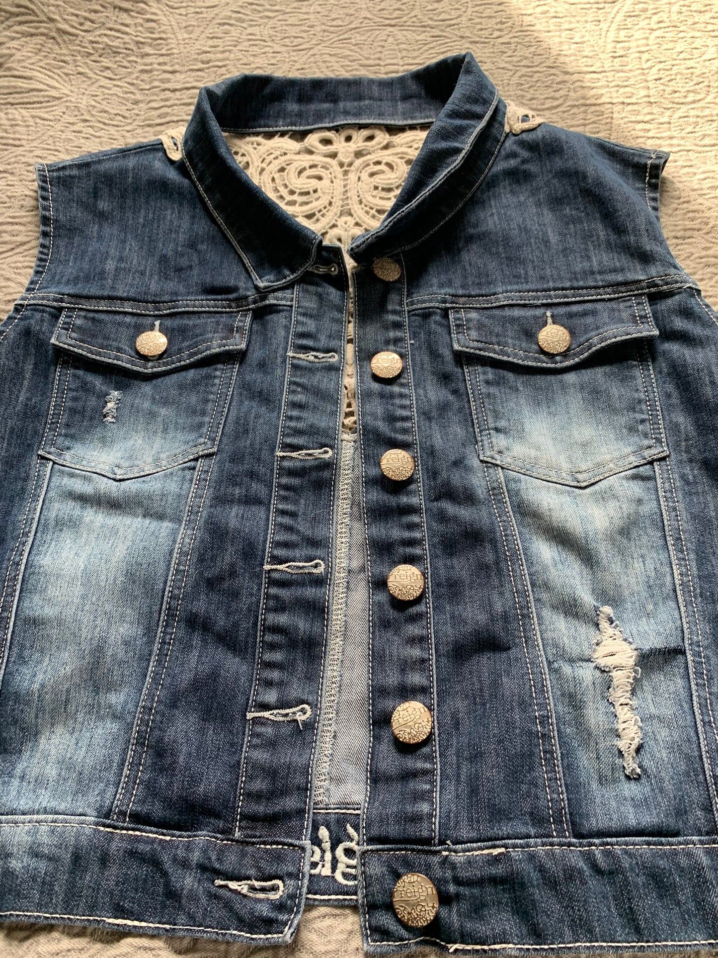 Cropped Denim Lace Vest [2X]