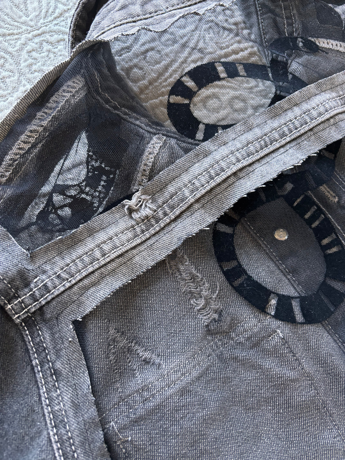 Black Distressed Denim Snakes Jacket [L]
