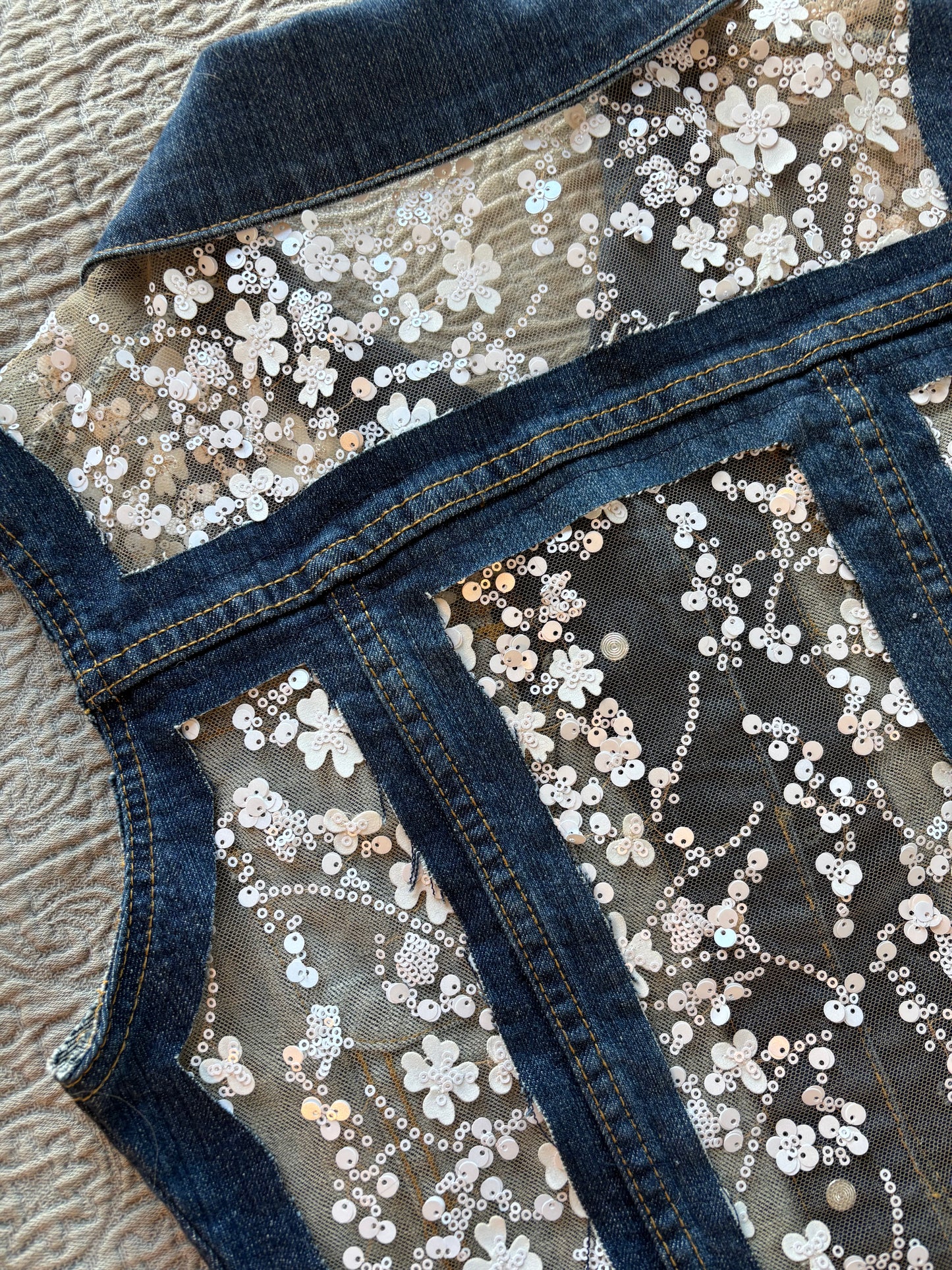 Denim White Floral Vest [S]