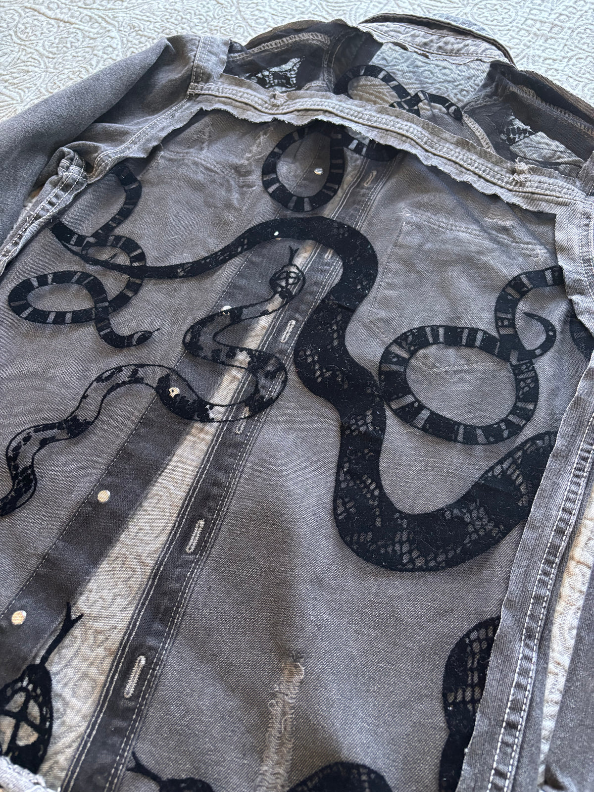 Black Distressed Denim Snakes Jacket [L]