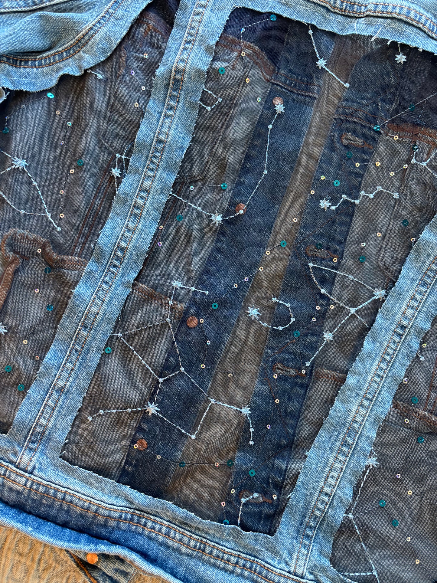 Constellation Light-Wash Denim Jacket [L]