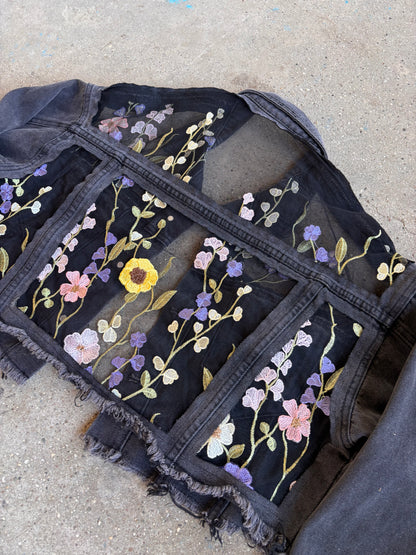 Cropped Black Denim Floral Jacket [XL]