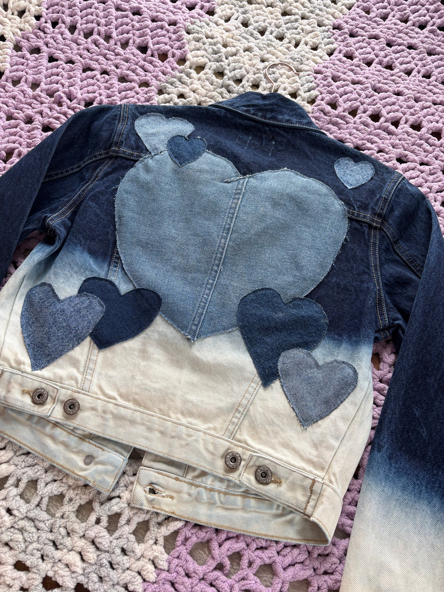 Acid Washed Denim Frayed Hearts Jacket [M]