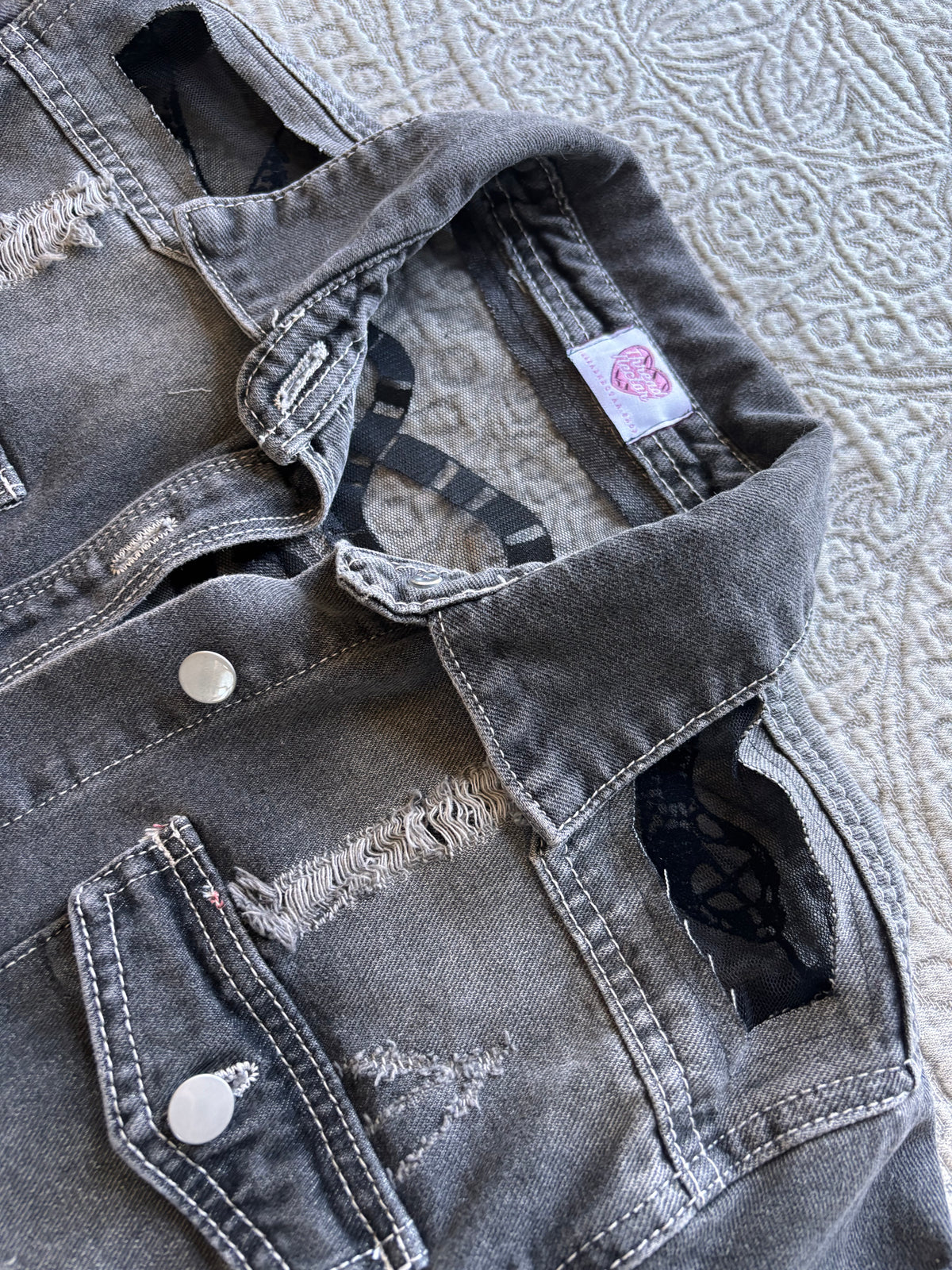 Black Distressed Denim Snakes Jacket [L]