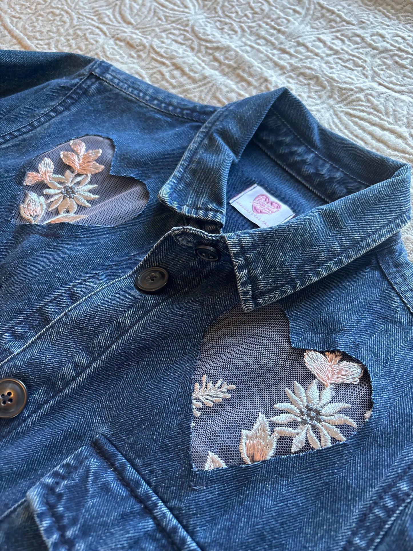 Silver Floral Dark-Wash Denim Jacket [L]