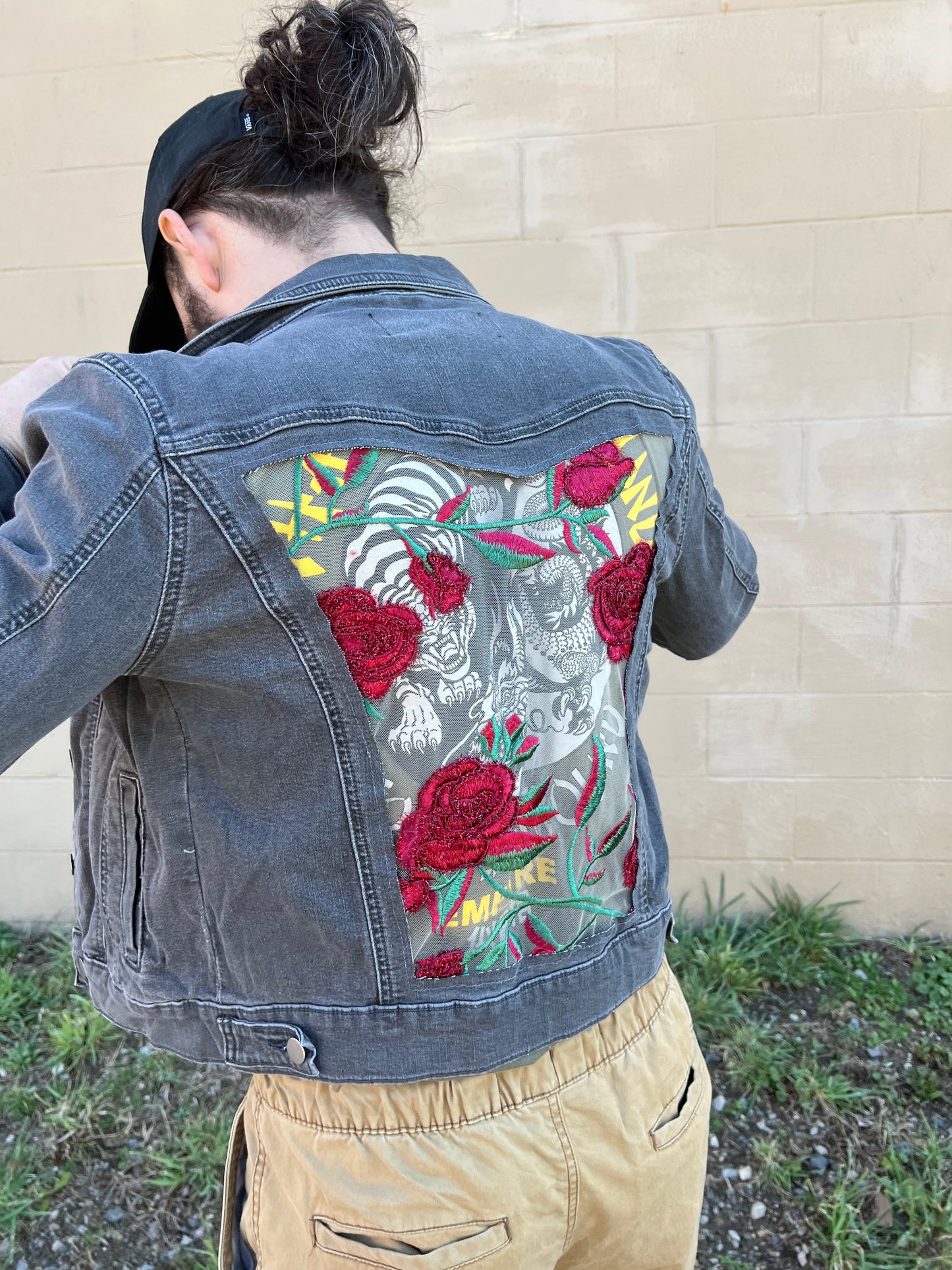 Grey Denim Roses [M]