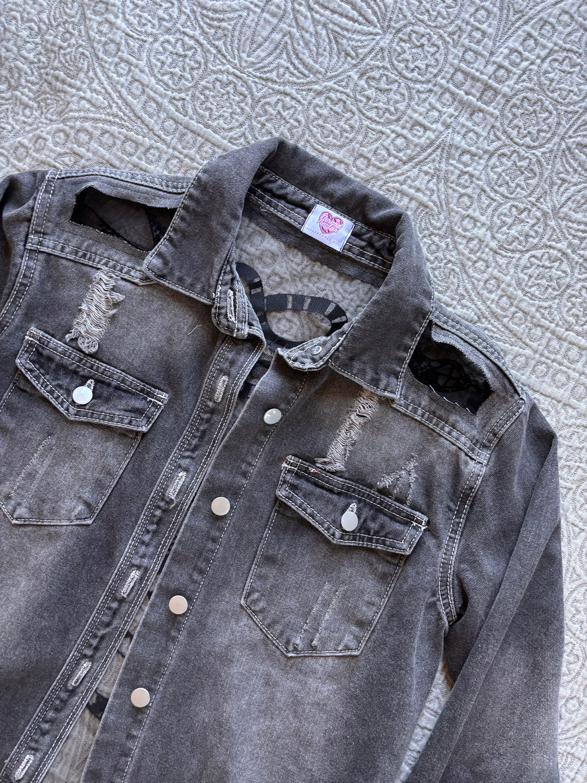 Black Distressed Denim Snakes Jacket [L]