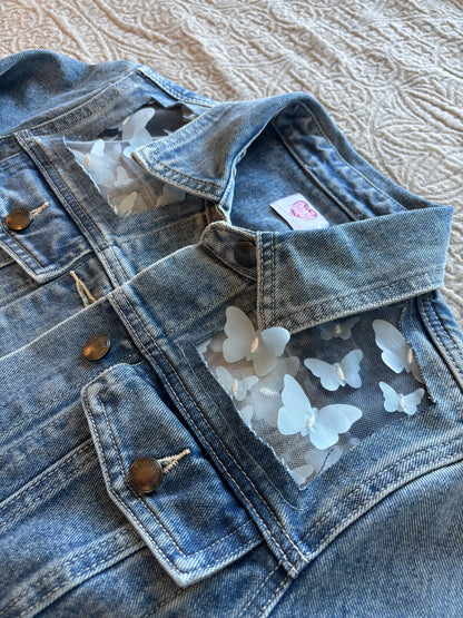 Blue Butterflies Light-Wash Denim Jacket [M]
