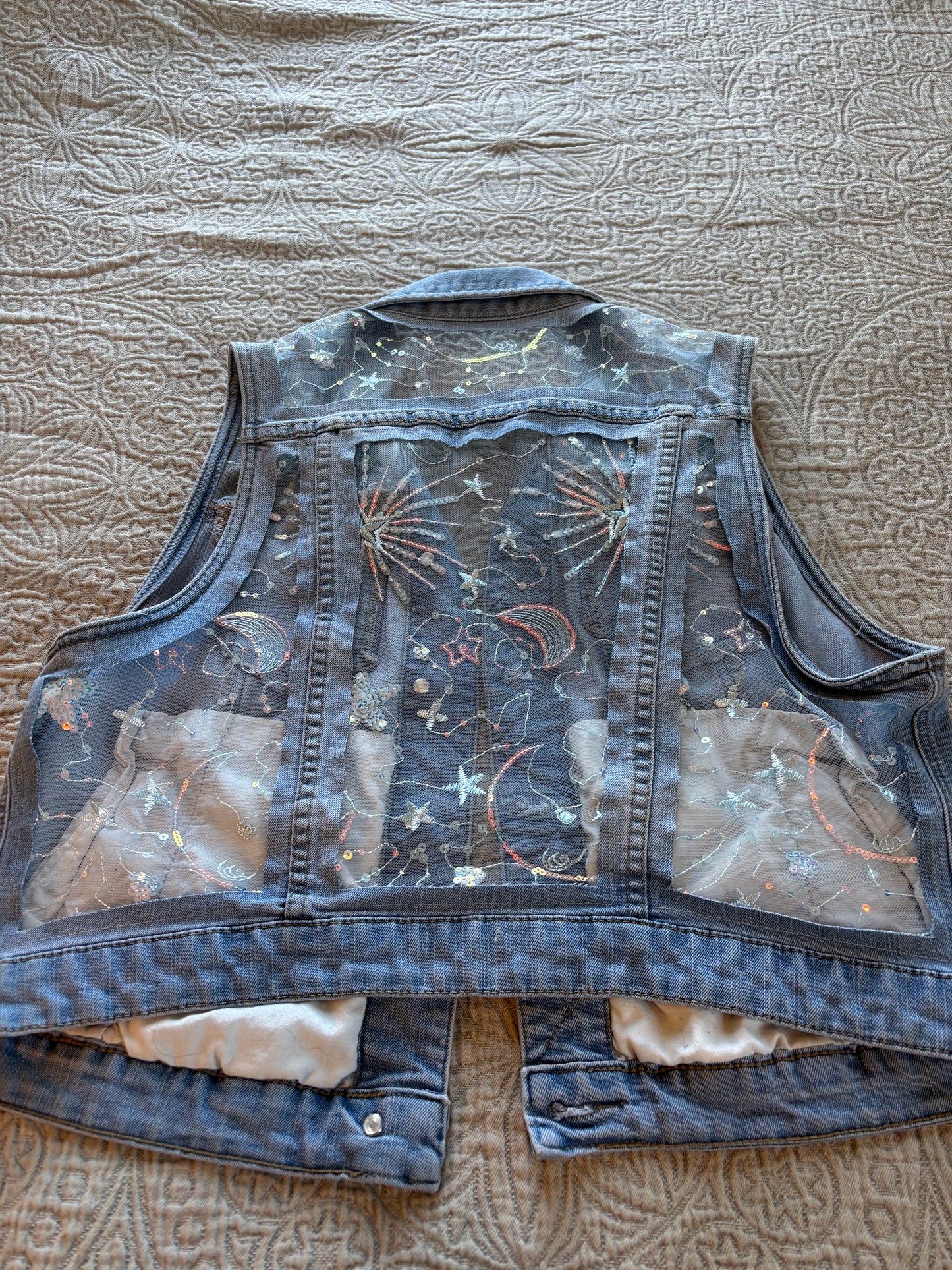 Blue Stars Light-Wash Denim Vest [XL]
