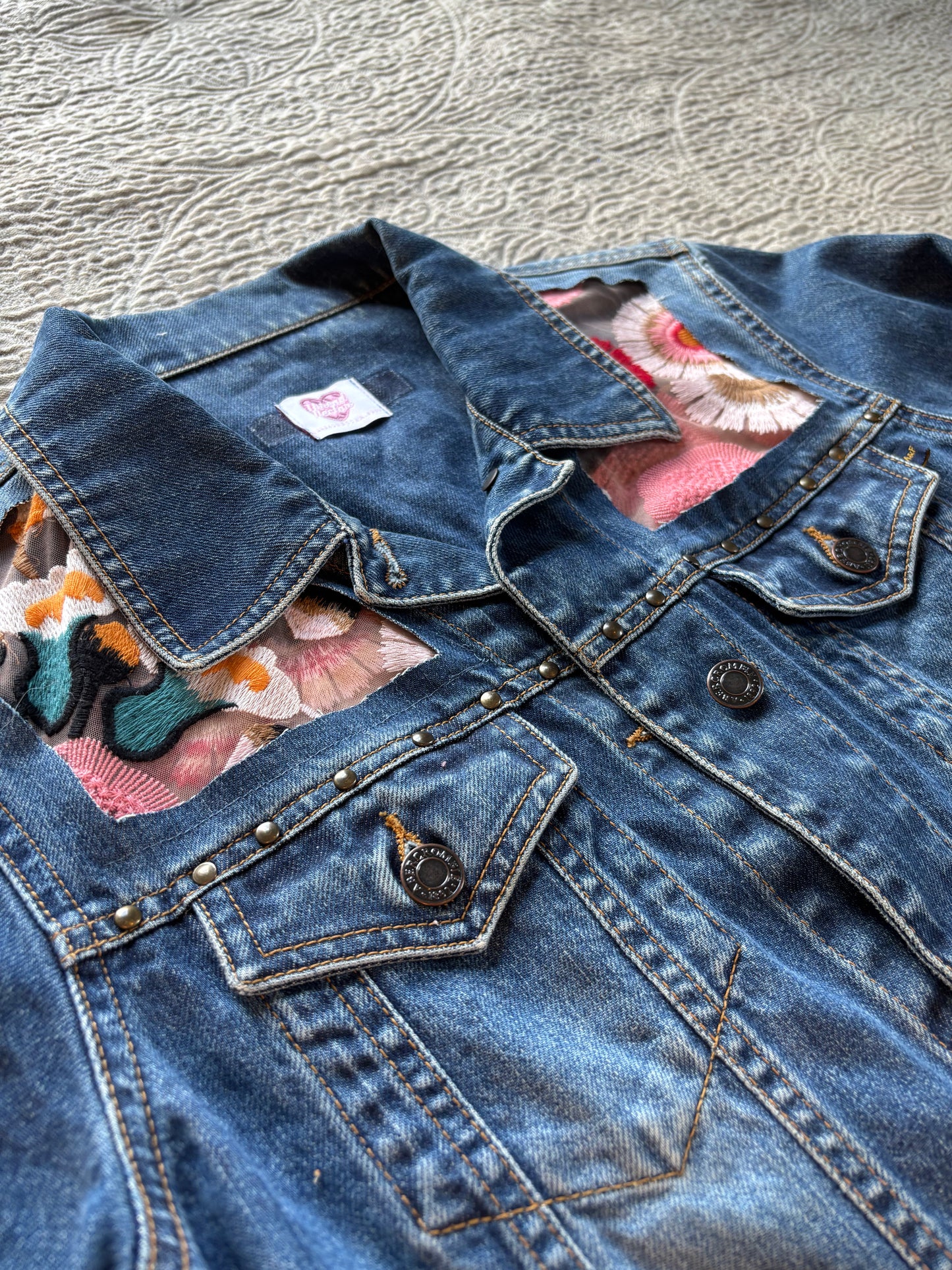 Denim Studs Pink Floral Jacket [L]