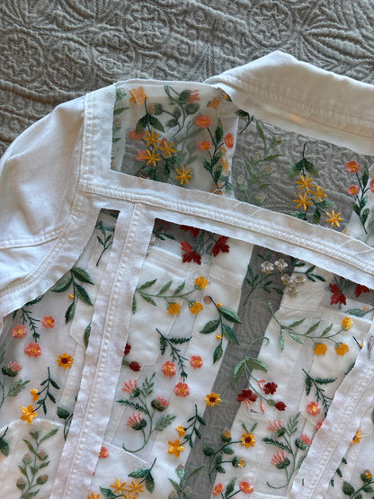 Fall Wildflowers White Denim Jacket [XL]