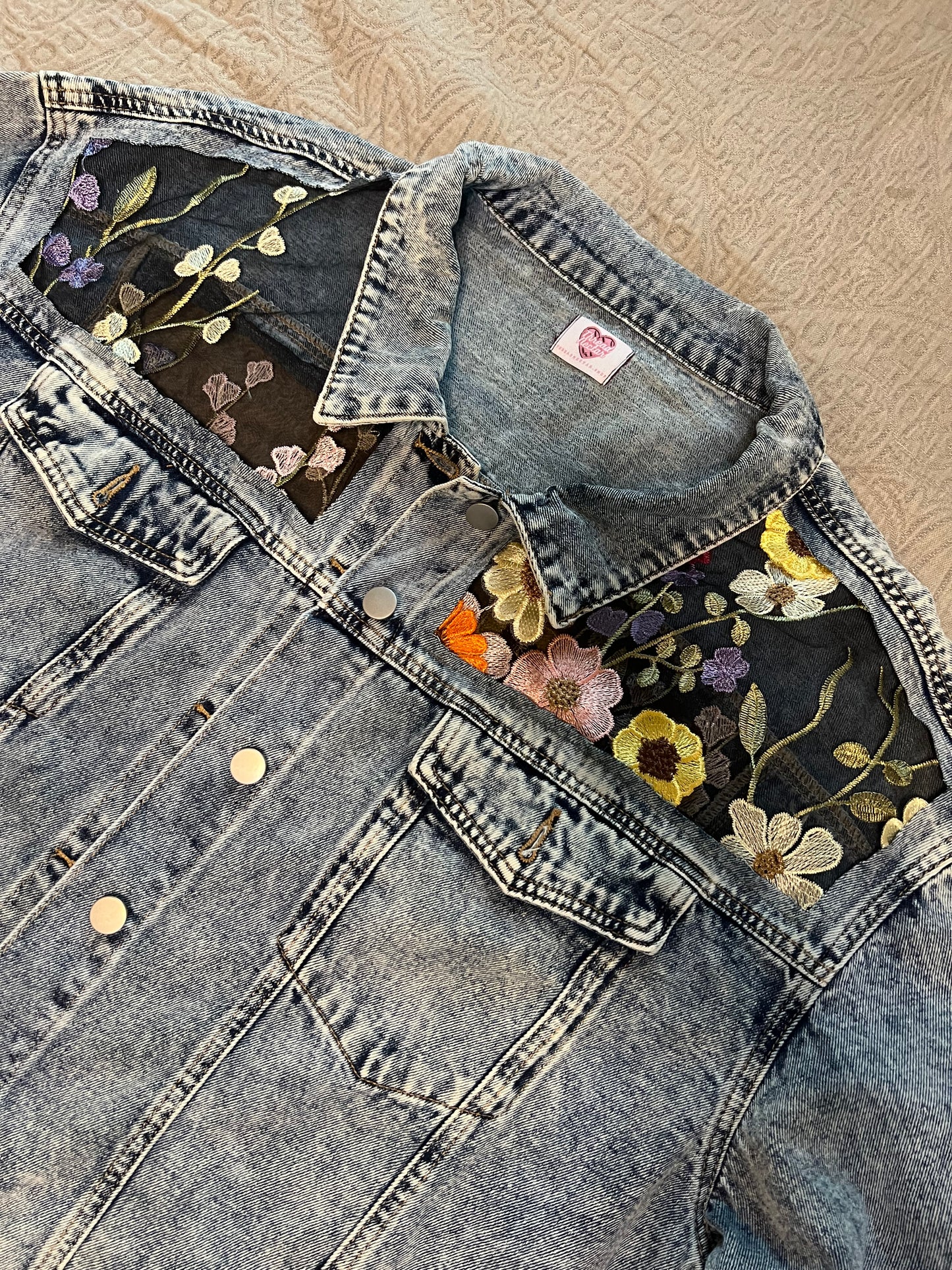 Acid Wash Cropped Denim Wildflowers Jacket [4X]