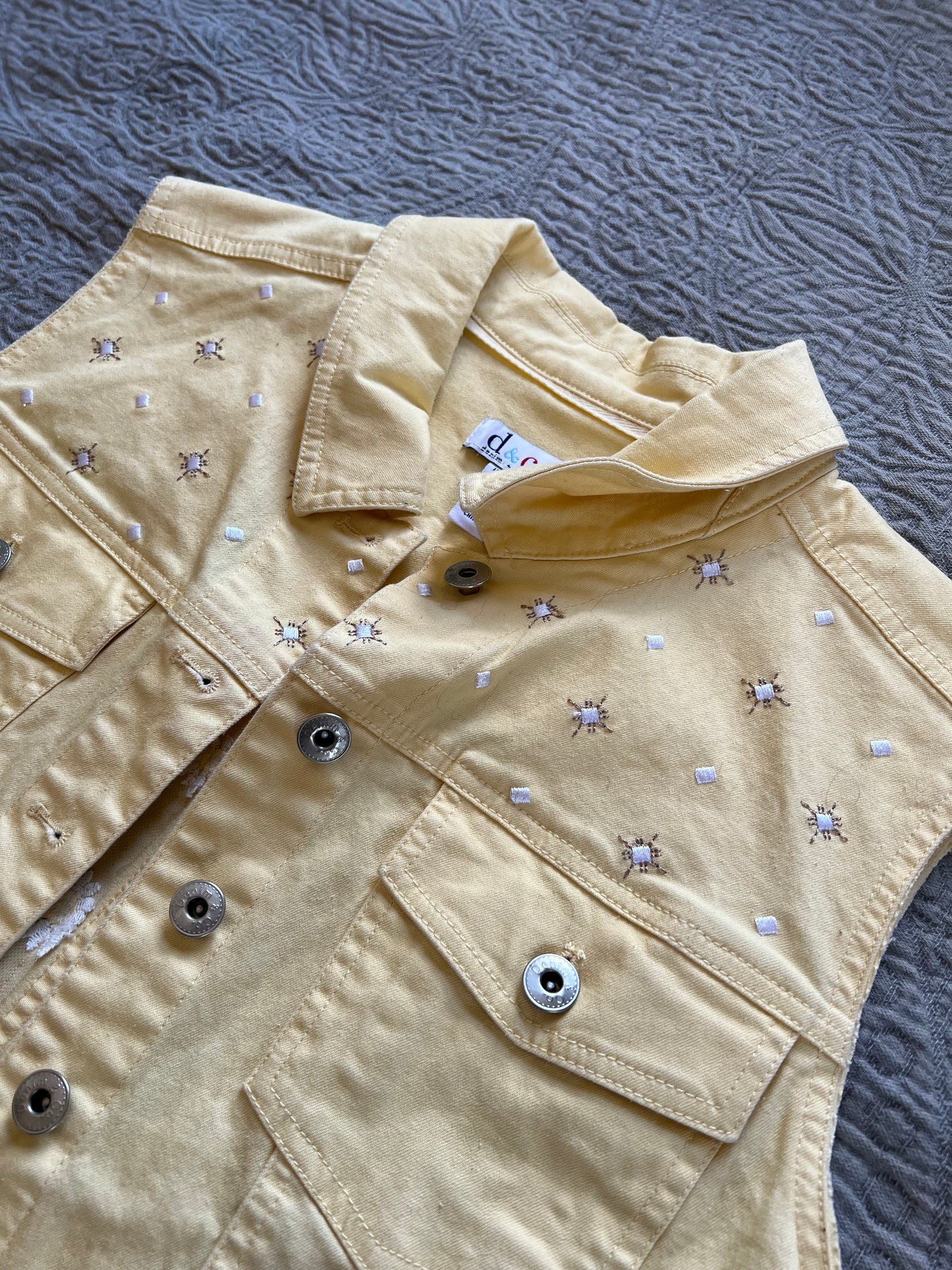 Yellow Denim Daisies Vest [M]