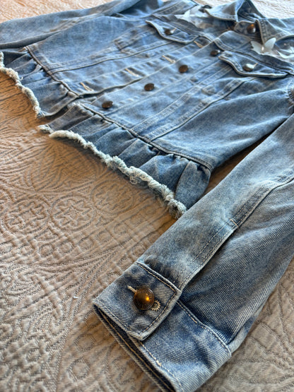 Blue Butterflies Light-Wash Denim Jacket [M]