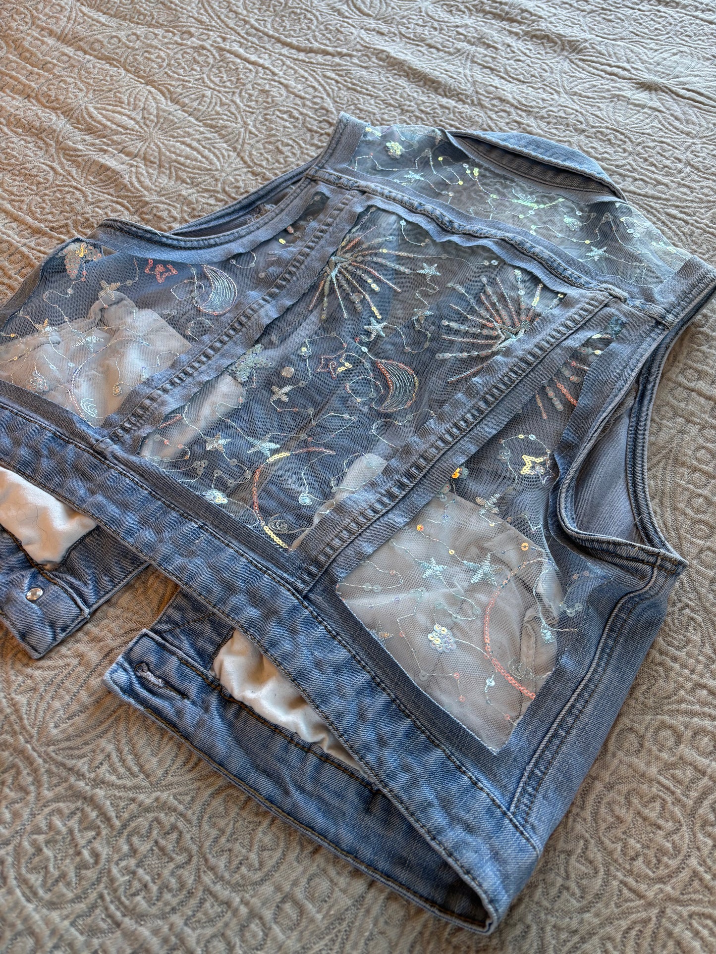 Blue Stars Light-Wash Denim Vest [XL]