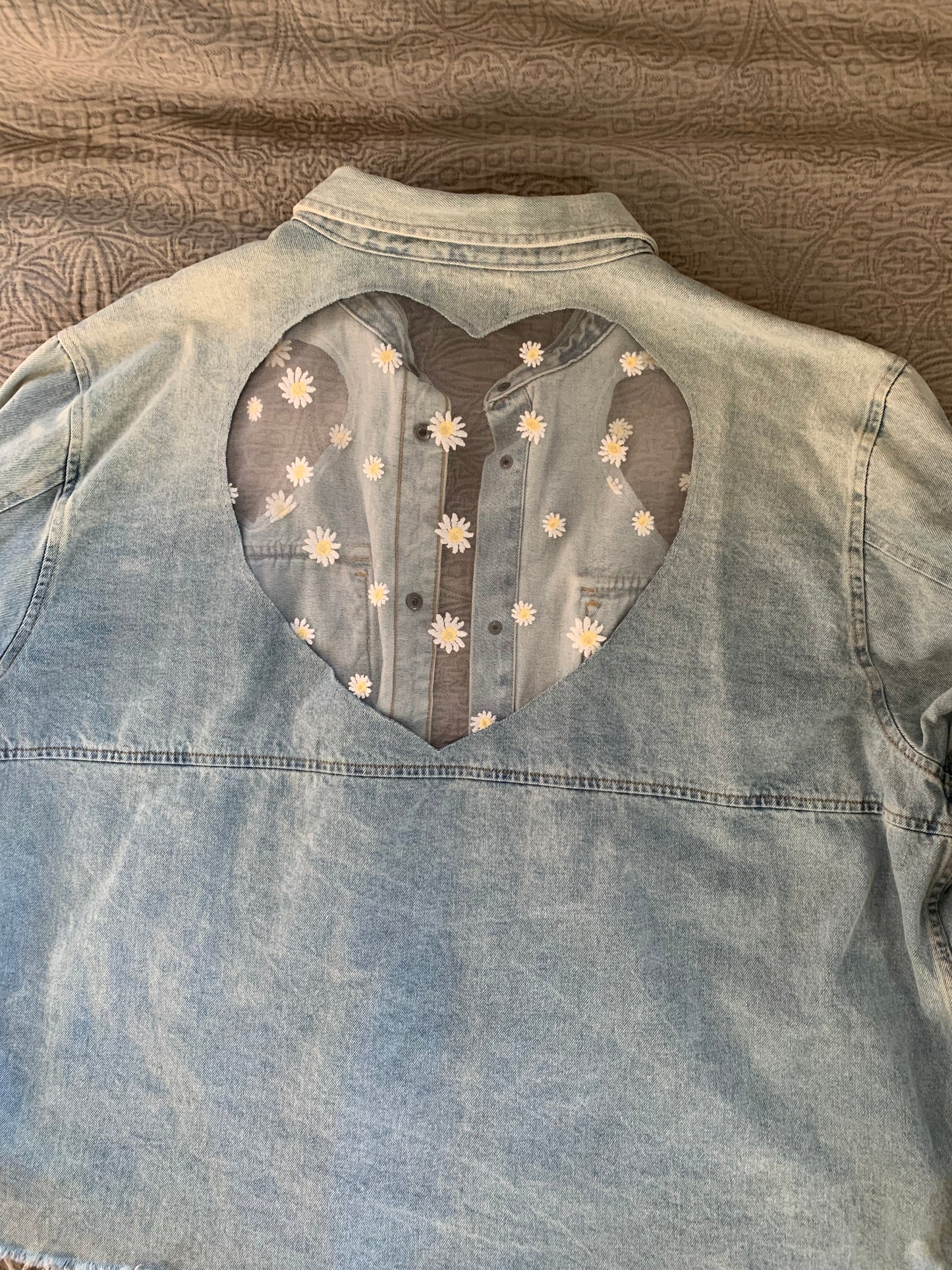Heart Cutout Denim Daisies [4X]