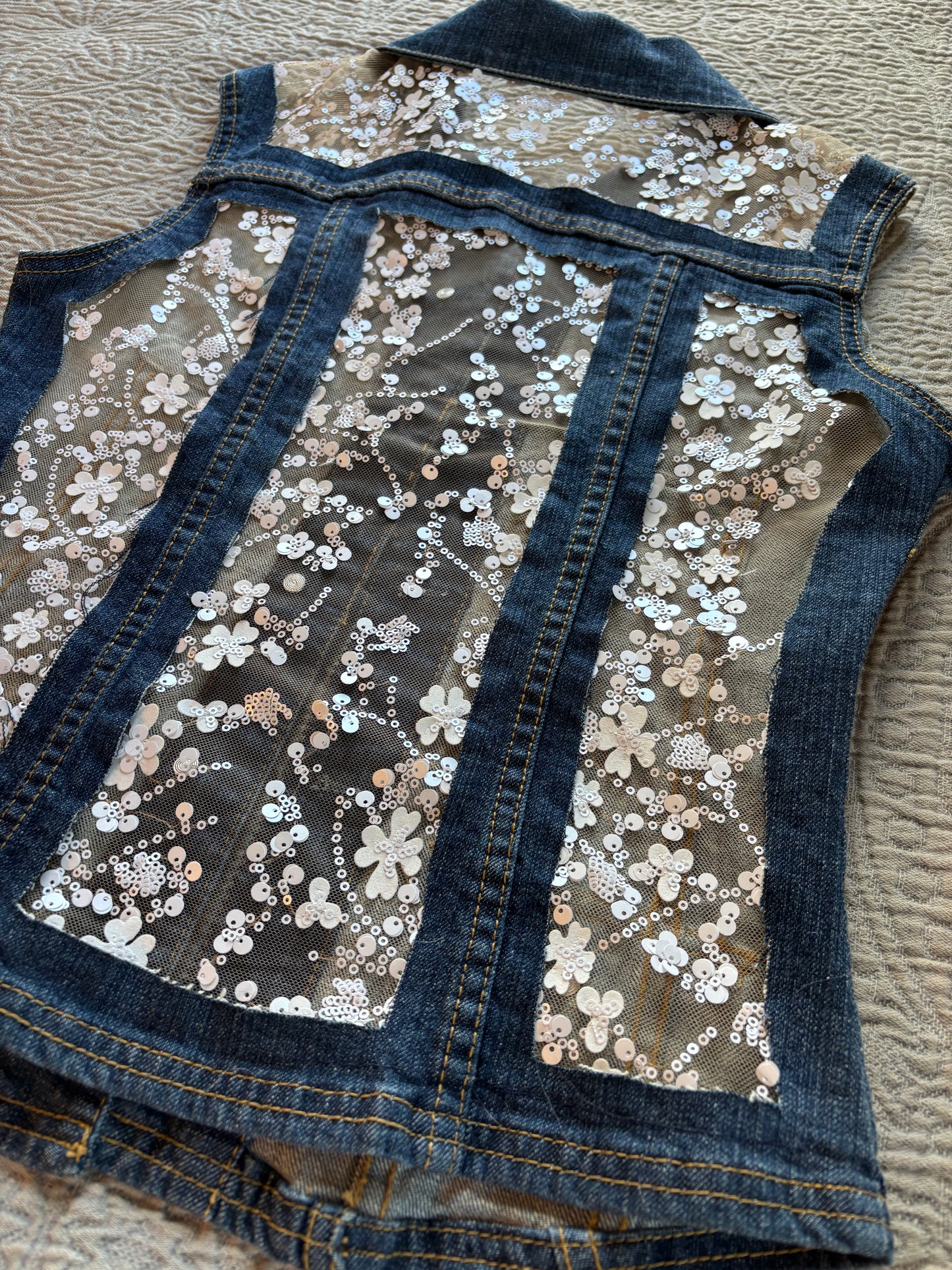 Denim White Floral Vest [S]