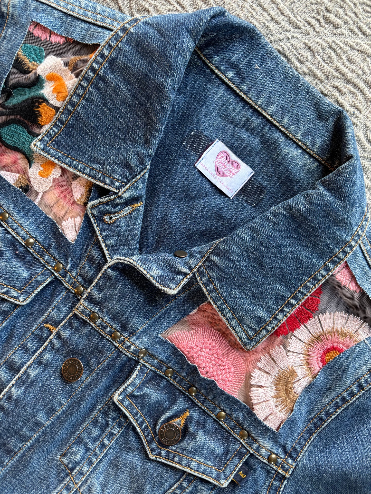 Denim Studs Pink Floral Jacket [L]