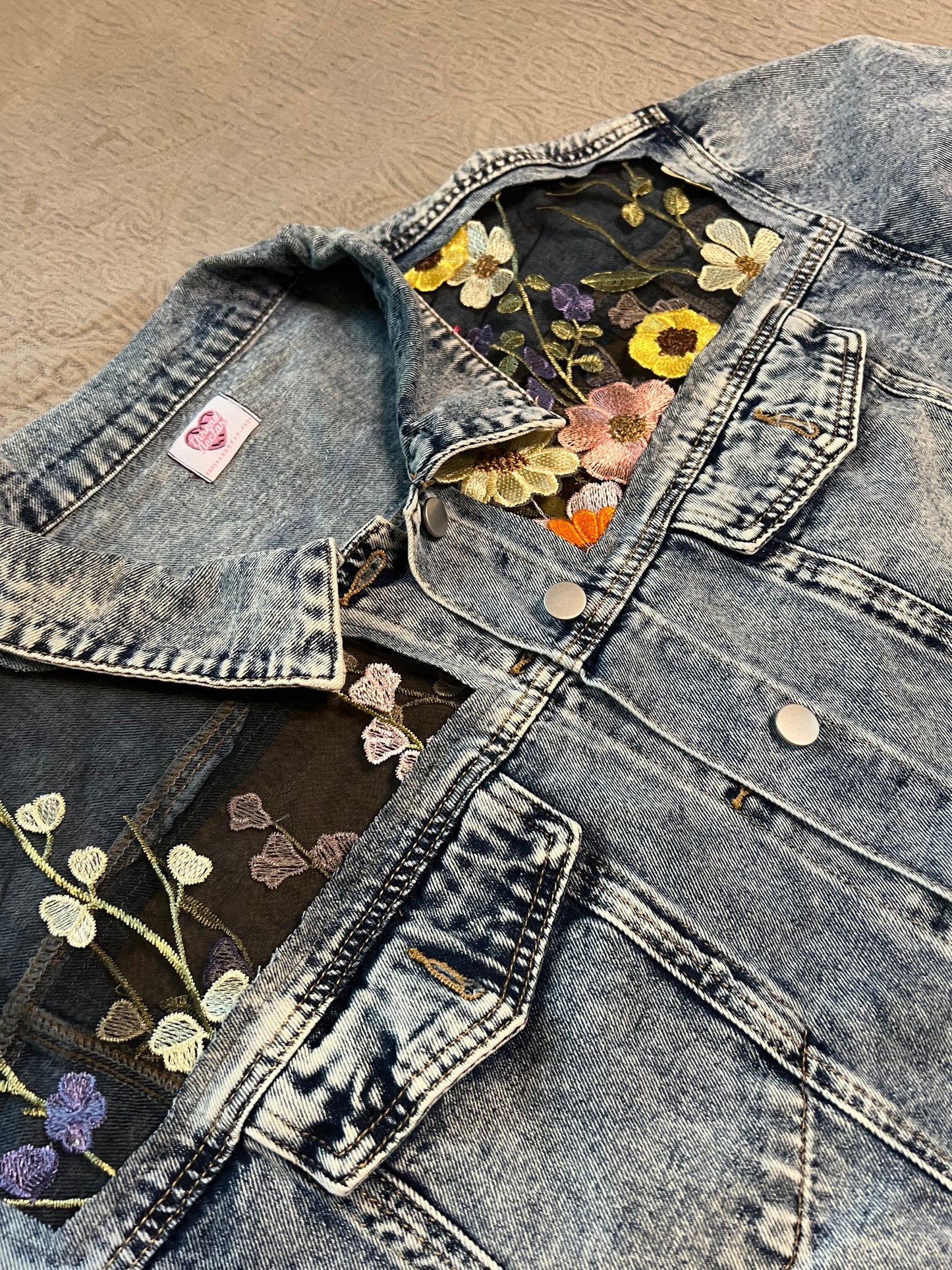 Acid Wash Cropped Denim Wildflowers Jacket [4X]