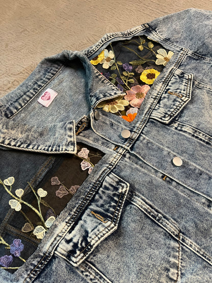 Acid Wash Cropped Denim Wildflowers Jacket [4X]
