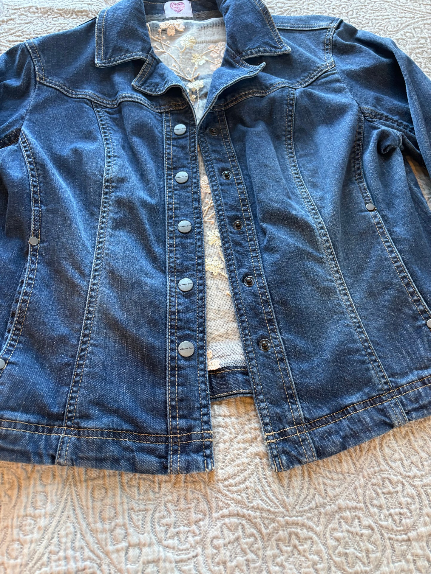 Tan Vines Dark-Wash Denim Jacket [L]