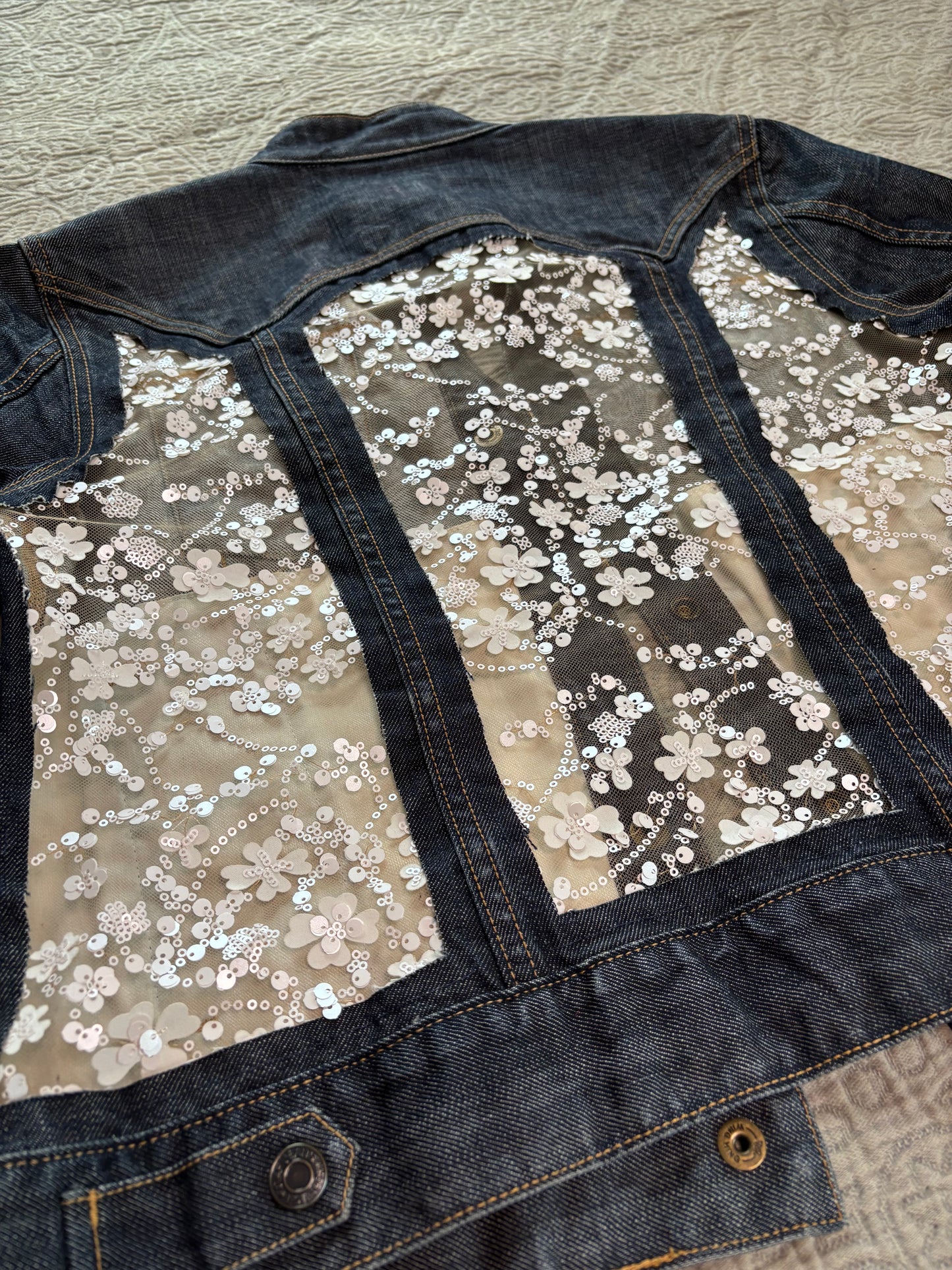 Collarless Denim White Floral Jacket [XL]