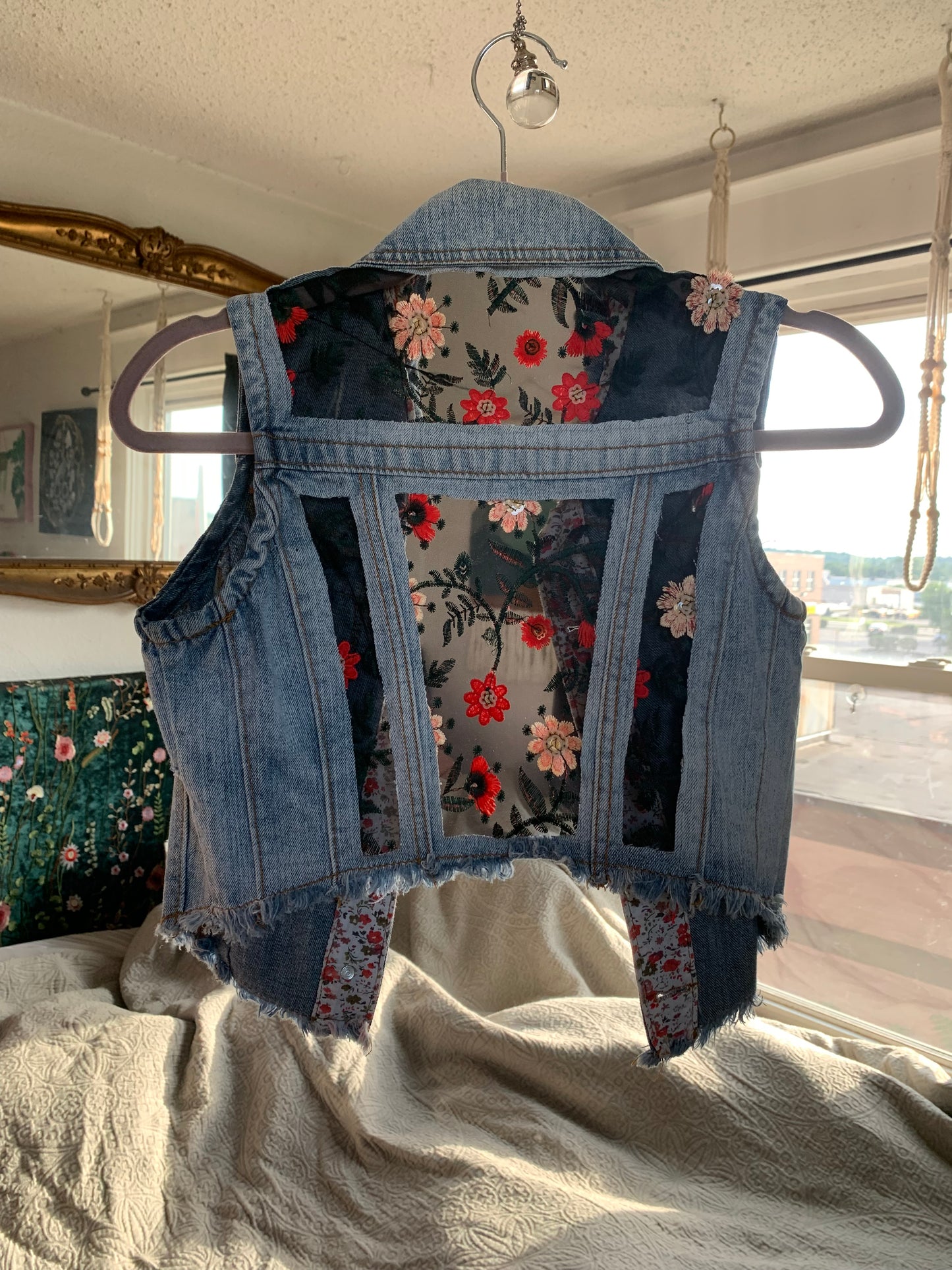 Distressed Denim Wildflowers Vest [XS]
