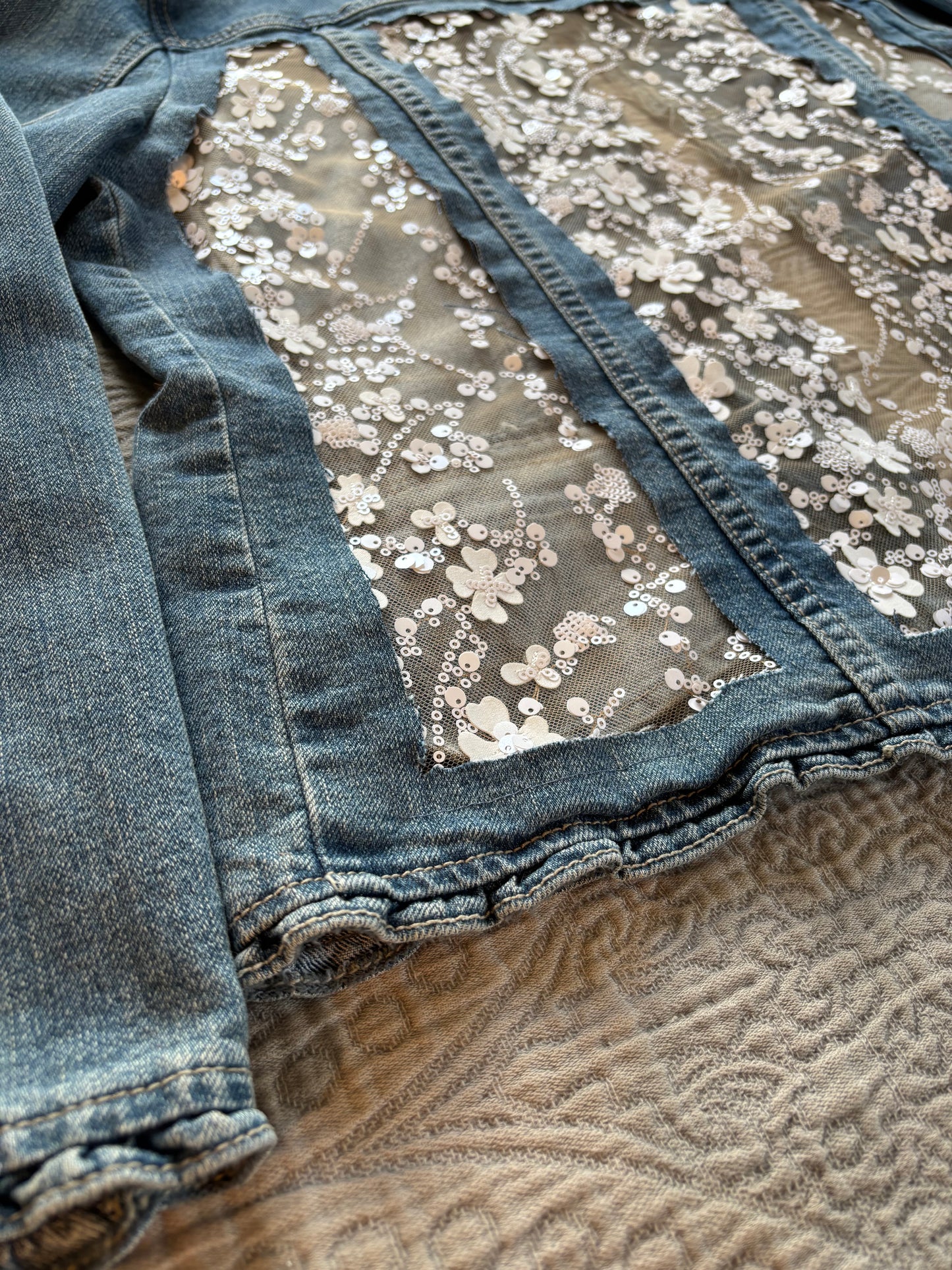 Frilly Denim Silver Floral Jacket [XL]