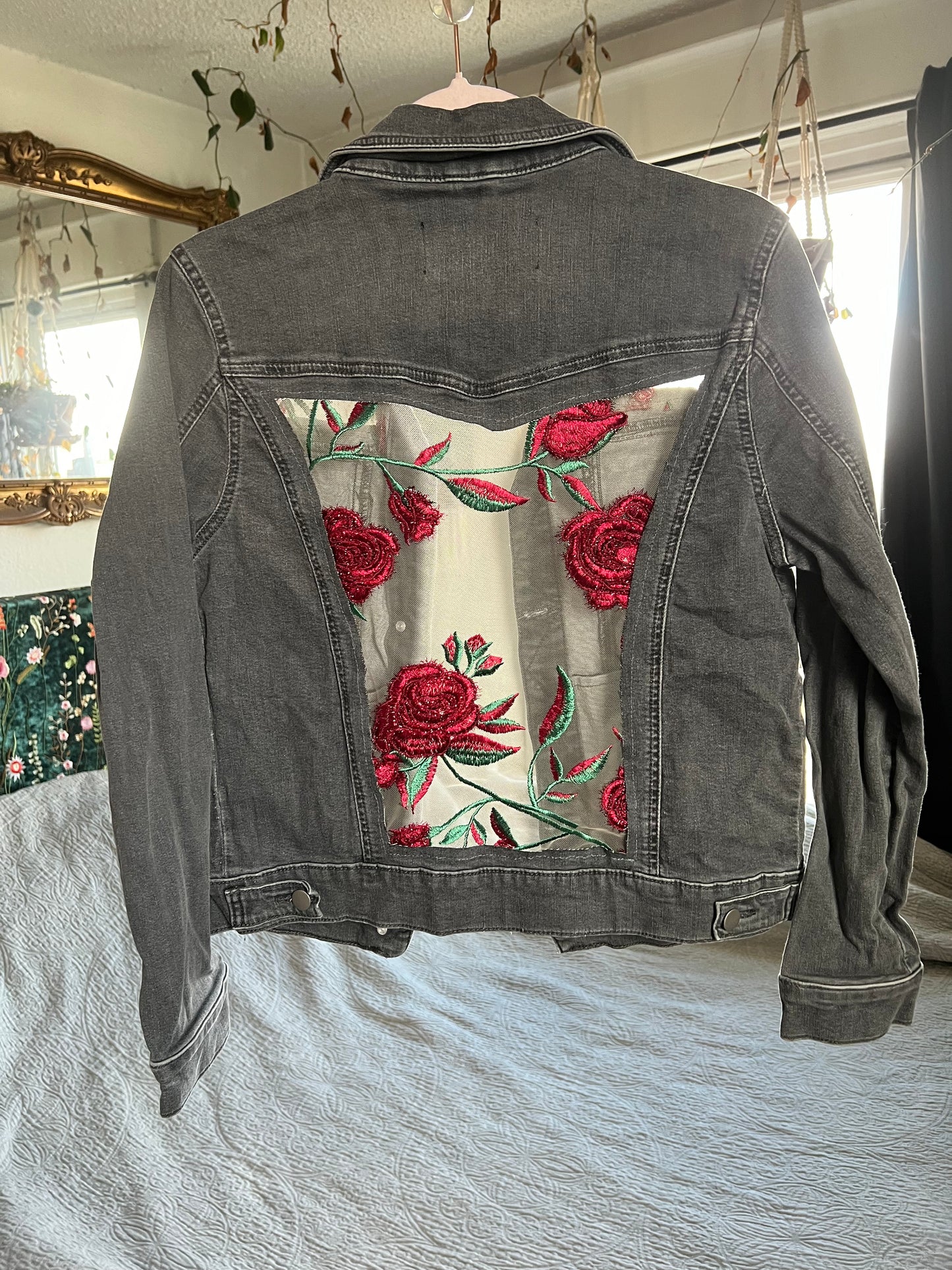 Grey Denim Roses [M]