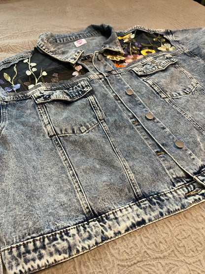Acid Wash Cropped Denim Wildflowers Jacket [4X]