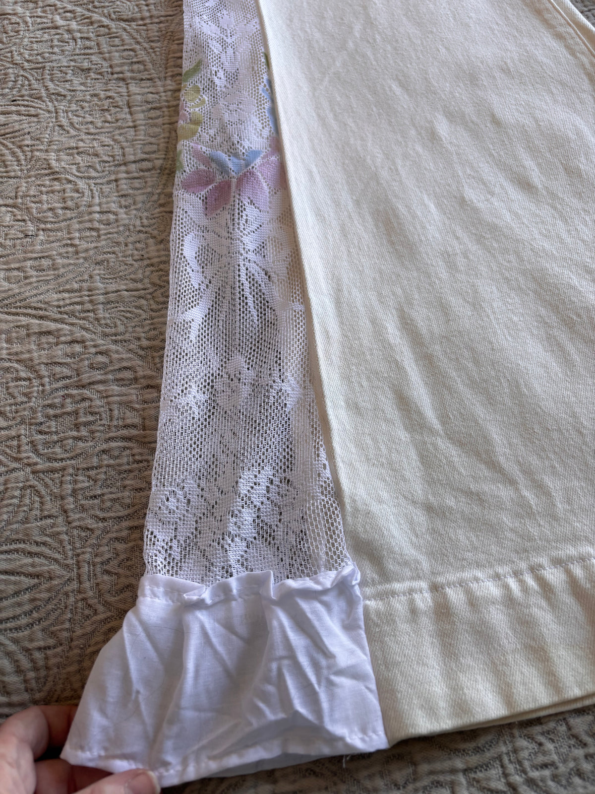 White Denim High Waisted Lace Flare Jeans [M]