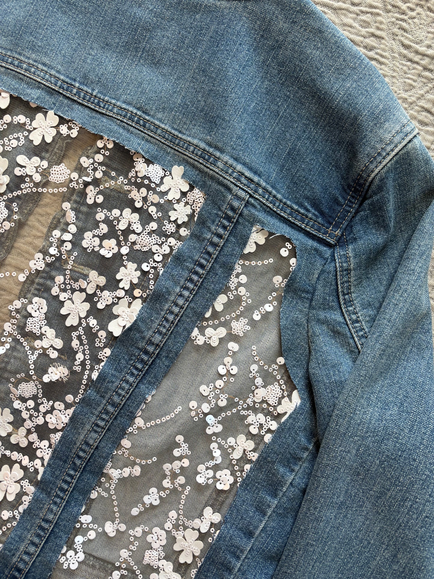 Frilly Denim Silver Floral Jacket [XL]