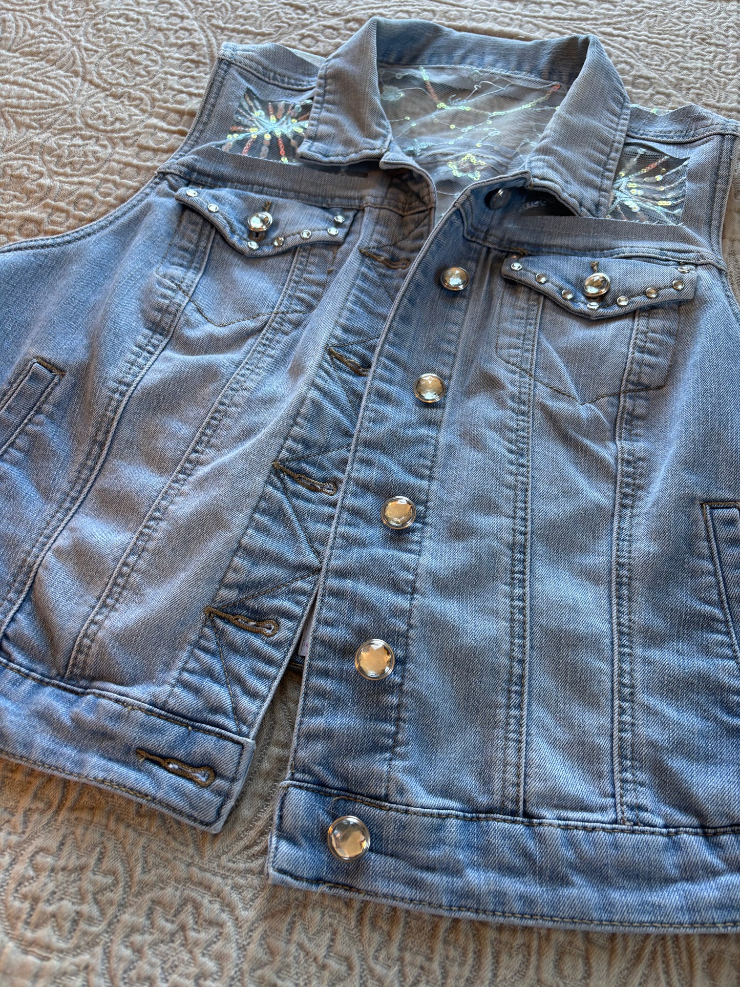 Blue Stars Light-Wash Denim Vest [XL]