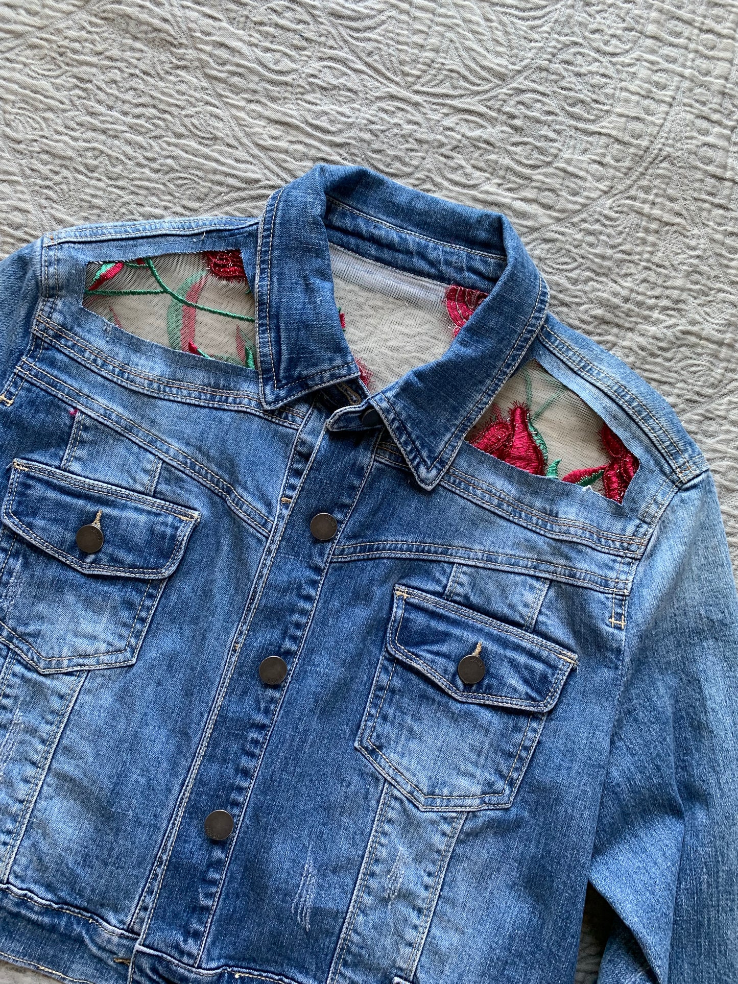 Cropped Denim Roses Jacket [L]