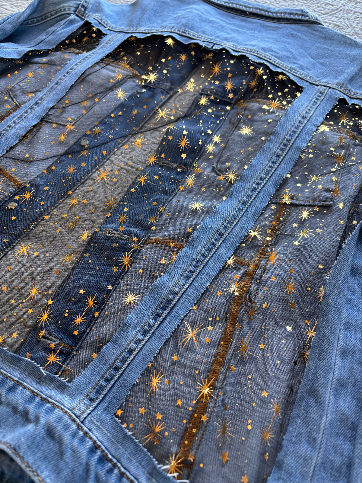 Gold Stars Distressed Denim Jacket [XL]