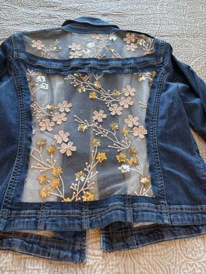 Tan Vines Dark-Wash Denim Jacket [L]