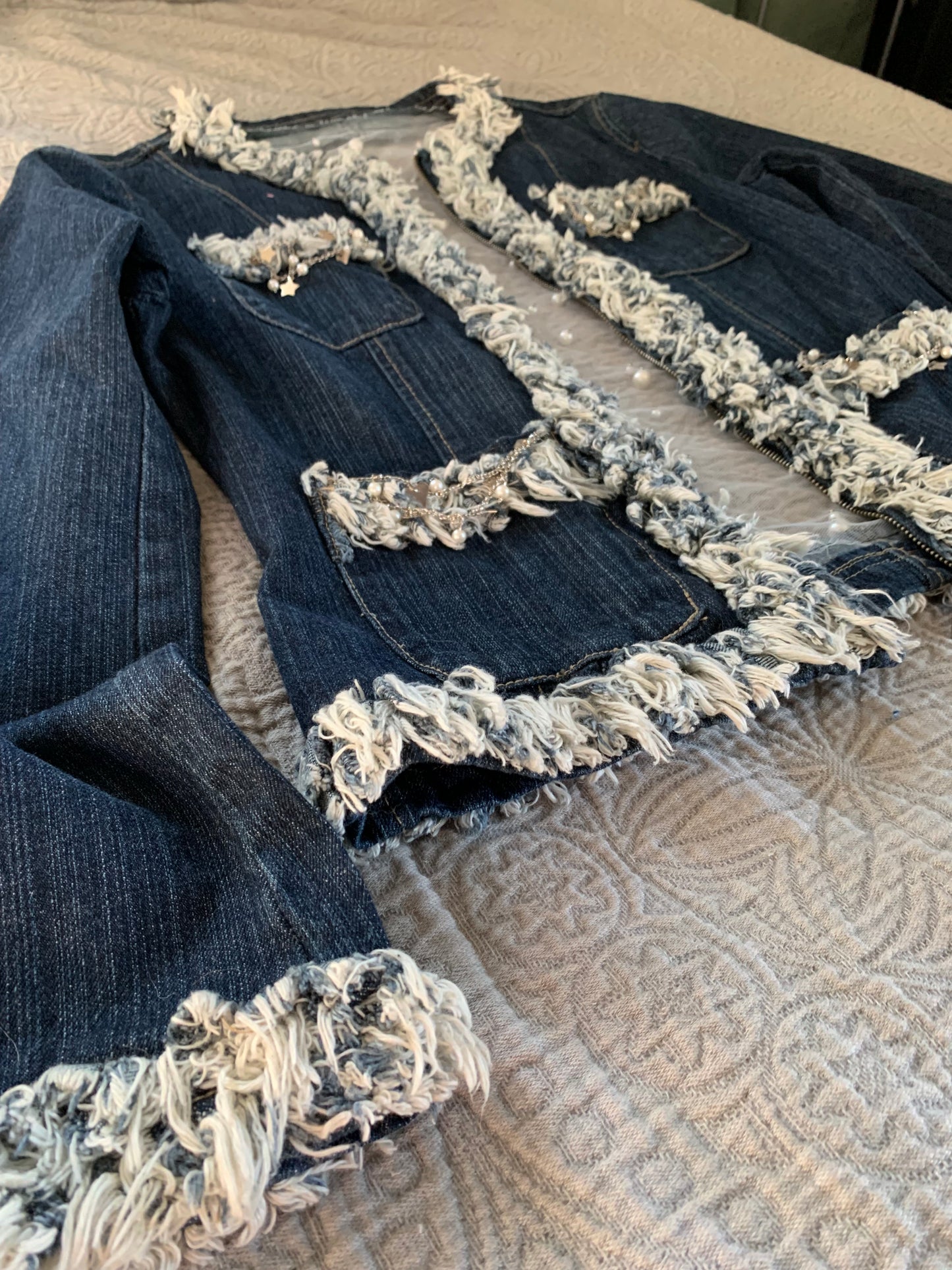 Denim Fray Trimmed Pearls and Charms [L]