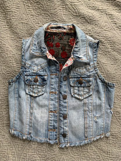 Distressed Denim Wildflowers Vest [XS]