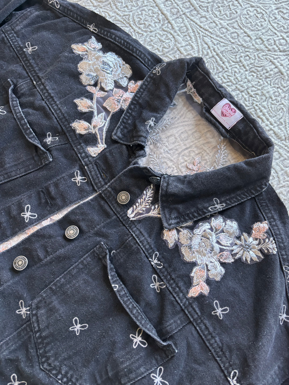 Black Bows and Silver Floral Denim Cropped Jacket [XL]