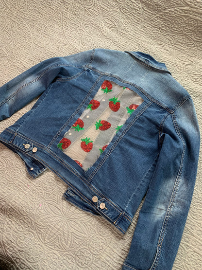 Denim Sequin Strawberries [L]